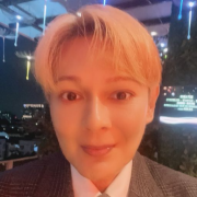 Leslie Nics Avatar