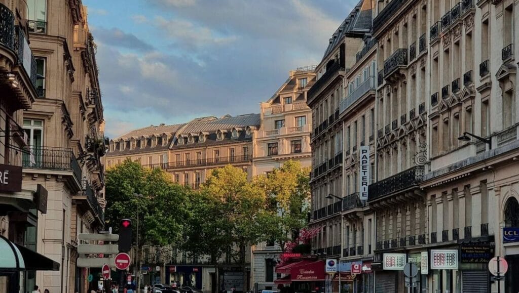 Top Luxury Hotels in Paris - Classic Paris Street View with Elegant Architecture