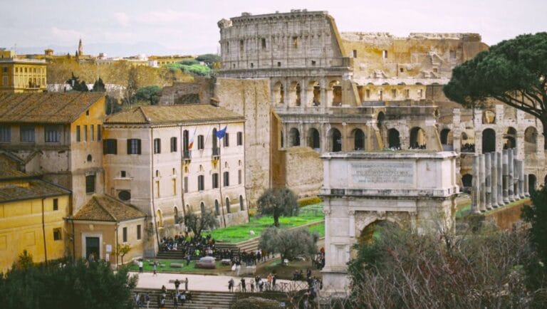 Best Time to Visit Rome Ancient Buildings in Rome