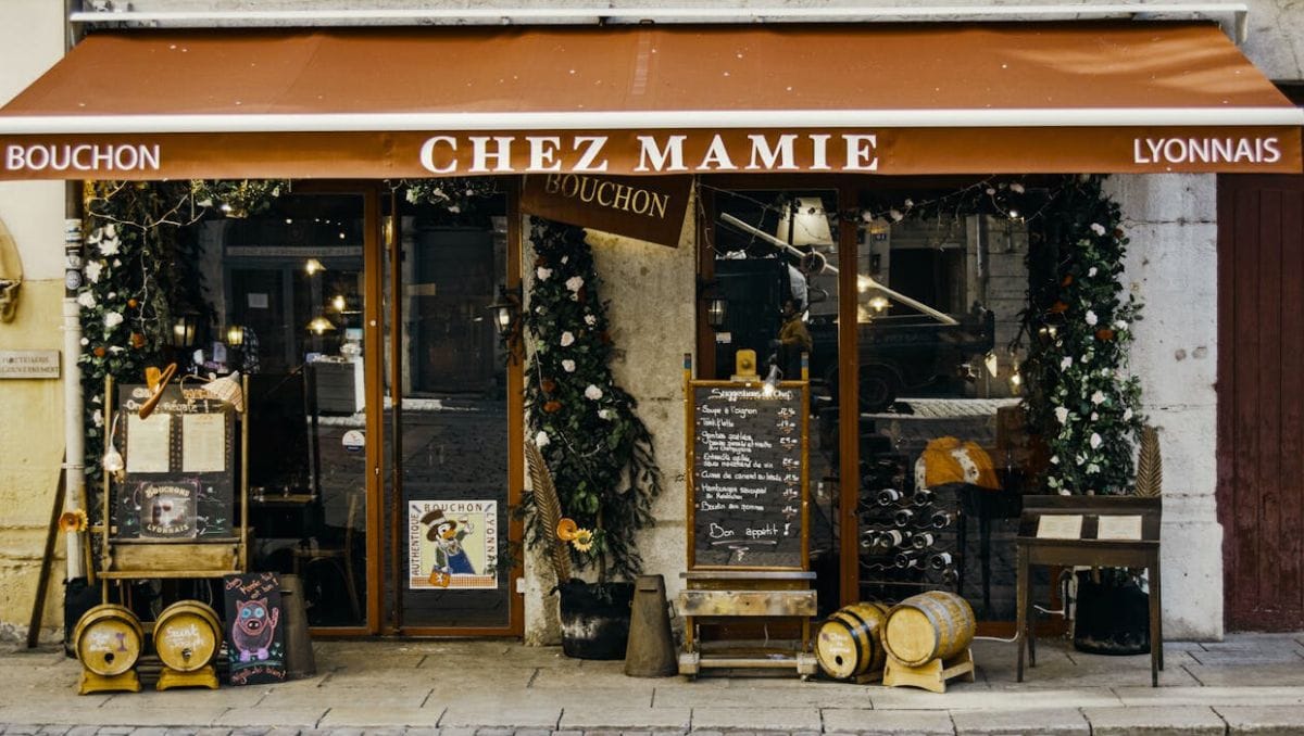 What to Eat in Lyon: Must-Try Foods in France’s Food Capital 1 What to Eat in Lyon Cafe Lyon, Auvergne-Rhône-Alpes, France