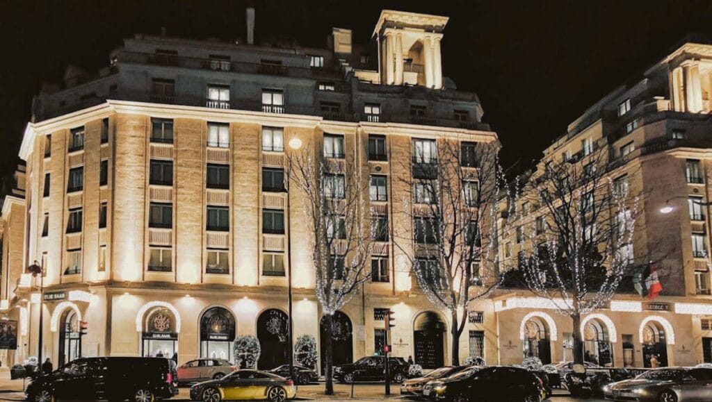 Best Things to Do in Lyon, France (First-Time Visitor Guide) 2 Best Things to do in Lyon Evening Walks Around the City of Lyon