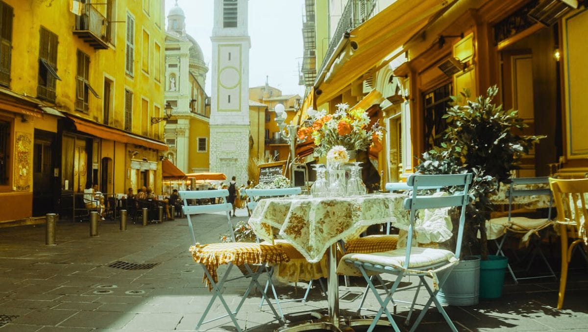 Best Restaurants in Nice - Cafe in Nice France
