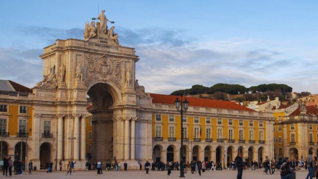 Travel Smarter with Cheap Travel Destinations & Budget Guides 6 Praça do Comércio, Lisbon