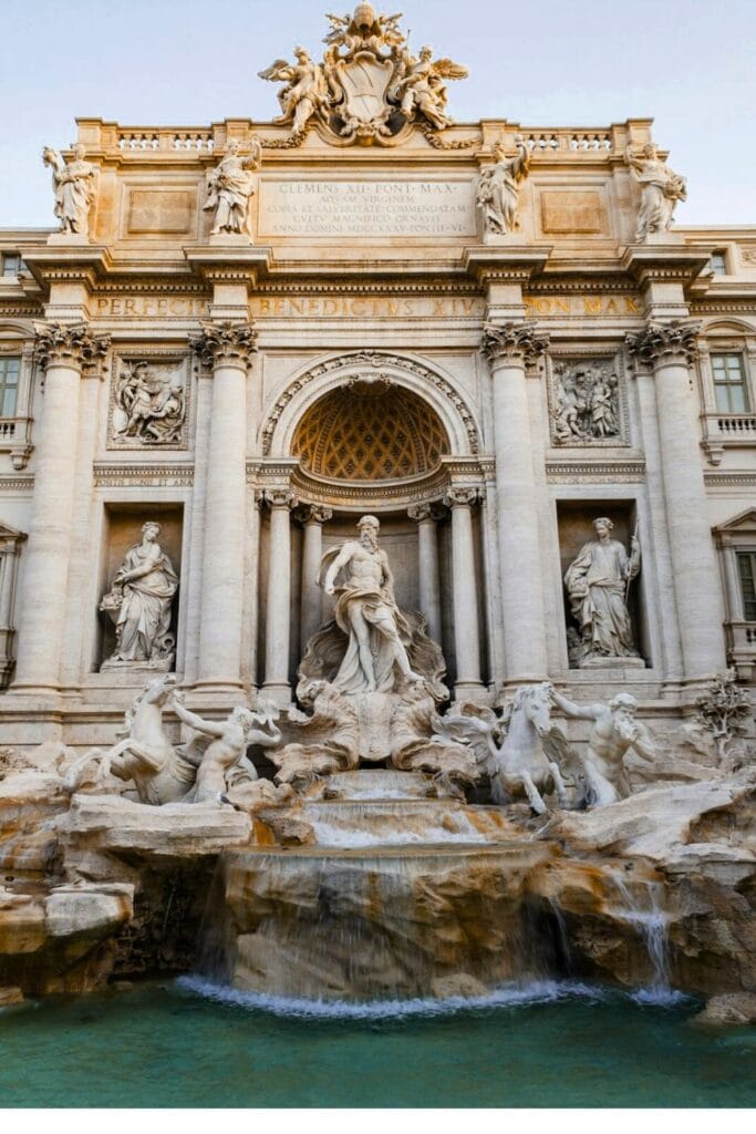 Trevi Fountain, Rome Italy